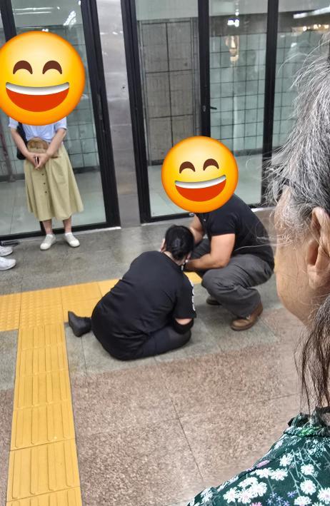 “온라인 커뮤니티에 올라온 화곡역 현장 사진 캡처”