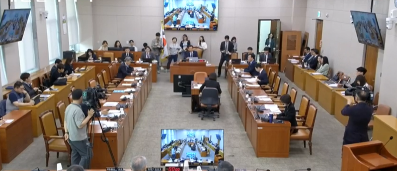 배임죄 폐지 공식화… ‘기업활동 자유’ vs ‘권력형 비리 면책’ 논란 확산