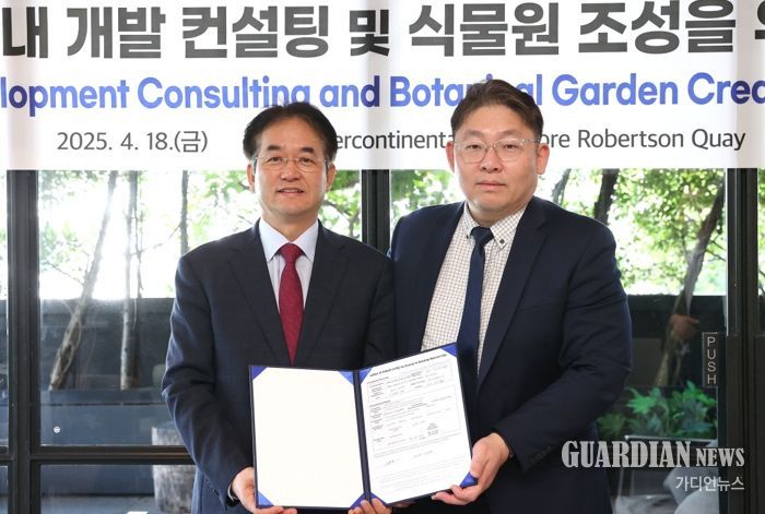 1. 크레이그앤비치와 업무 협약 체결_이동환 고양특례시장(좌), 이요한 대표(우)