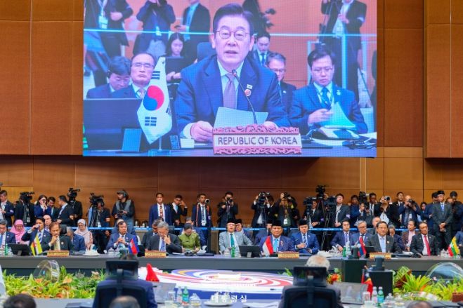 제28차 아세안+3 정상회의(대통령실)