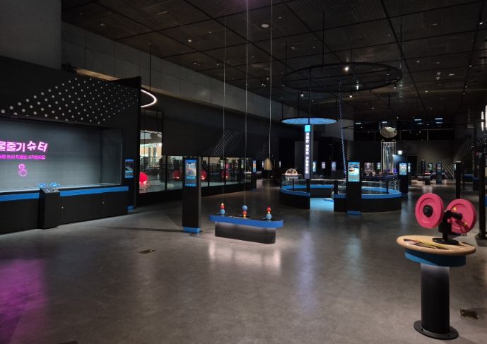 피직스 랩(Lab) 전시관